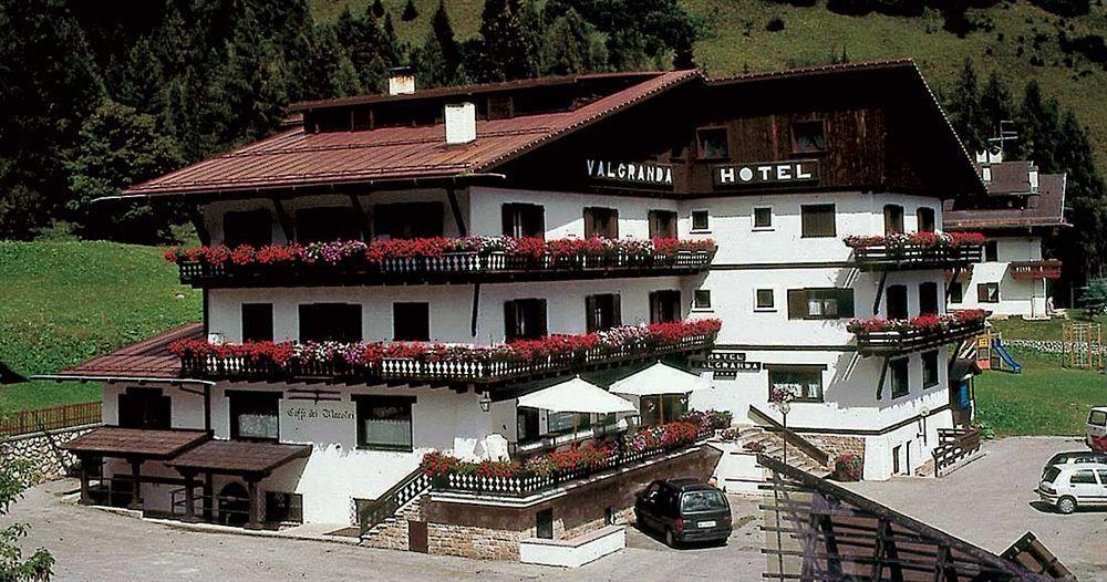 Hotel Valgranda Wellness & Spa Val di Zoldo Extérieur photo